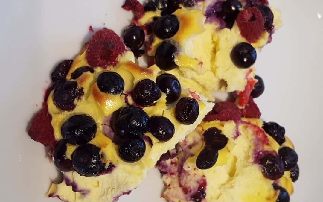 Topfenauflauf mit Beeren